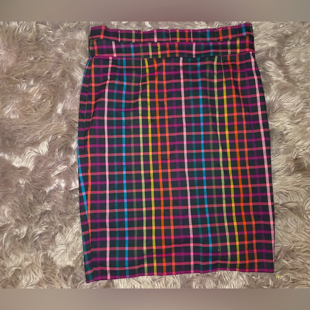 A cute barley warn pattern skirt